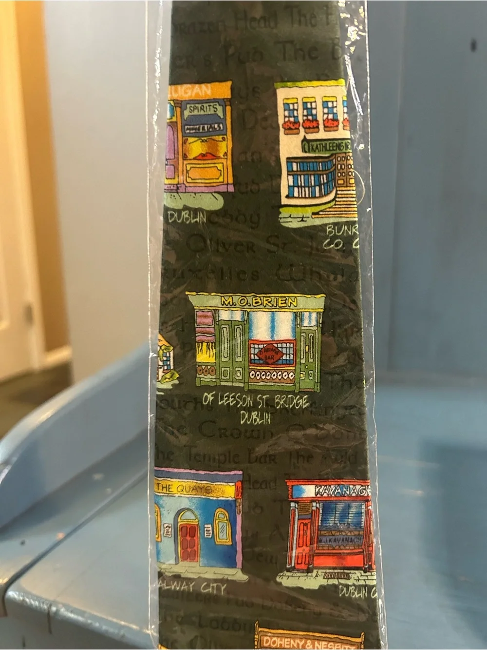 Cara Craft Men's Dark Green Novelty Tie with Colorful Shopfront Motif - Ireland
